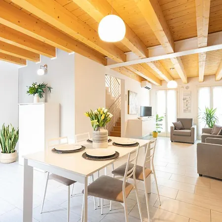 Ca' Degli Antichi Giardini Apartmanhotel Velence