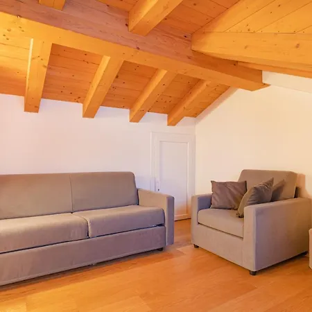 Ca' Degli Antichi Giardini Apartmanhotel 4*