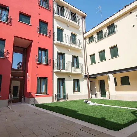 Ca' Degli Antichi Giardini 4*