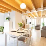 Ca' Degli Antichi Giardini מלון דירות ונציה