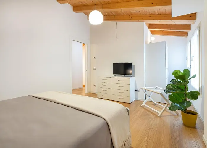 Ca' Degli Antichi Giardini 4*