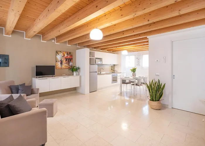 Ca' Degli Antichi Giardini Aparthotel Venice