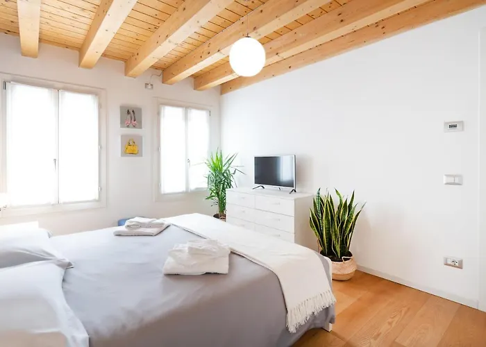 Aparthotel Ca' Degli Antichi Giardini 4*