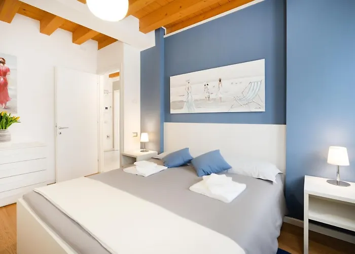 Ca' Degli Antichi Giardini Aparthotel 4*