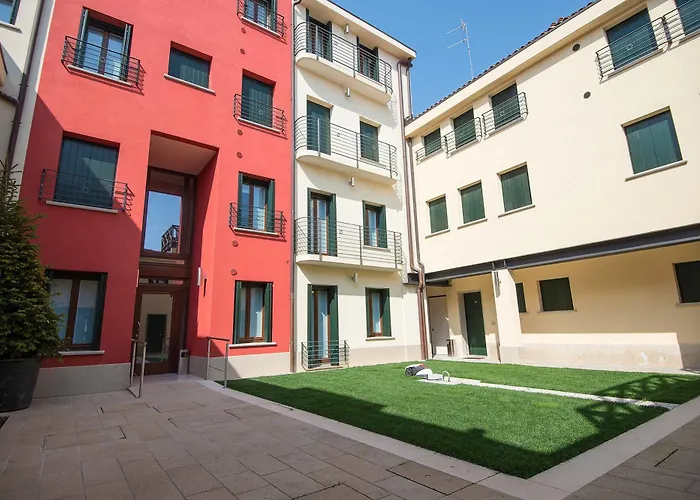 Ca' Degli Antichi Giardini 4*