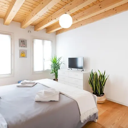 Aparthotel Ca' Degli Antichi Giardini 4*