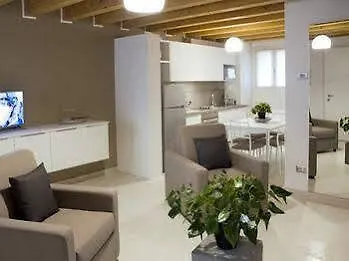 Ca' Degli Antichi Giardini Apartahotel