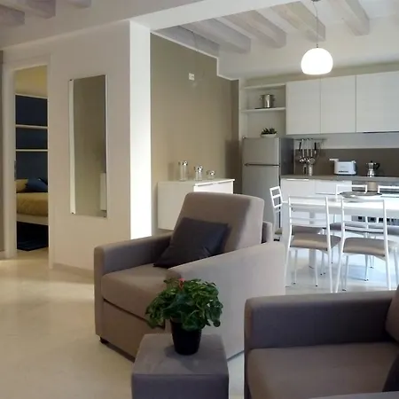 Lejlighedshotel Ca' Degli Antichi Giardini 4*